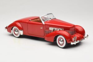Cord 812 Descapotable Rojo American Muscle 1:18 32158 Metal - imagen 6 de 8