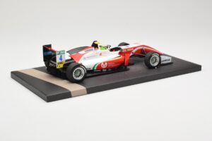 Dallara Mercedes F317 #4 M. Schumacher Prema Theodore Racing European F3 Champion 2018 Minichamps 1:18 517181804 Metal - imagen 3 de 6