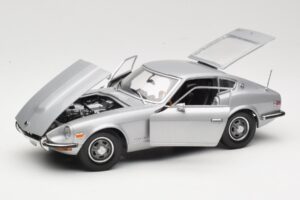 Datsun 240Z S30 Plata Sun Star 1:18 3503 Metal - imagen 2 de 8