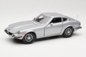 Datsun 240Z S30 Plata Sun Star 1:18 3503 Metal