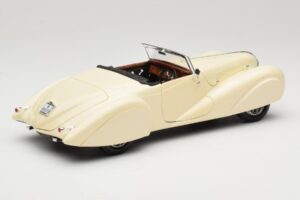 Delahaye Descapotable Crema Guiloy 1:18 68580 Metal - imagen 3 de 8