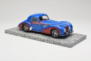 Delahaye Type 145 V12 Coupe Azul Rojo Minichamps 1:18 107116121 Resina - imagen 4 de 6