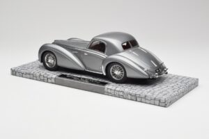 Delahaye Type 145 V12 Coupe Mullin Museum Minichamps 1:18 107116120 Metal - imagen 4 de 6