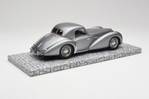 Delahaye Type 145 V12 Coupe Mullin Museum Minichamps 1:18 107116120 Metal - imagen 5 de 6