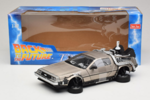 DeLorean DMC-12 Back to the Future Time Machine Sun Star 1:18 2710 Metal - imagen 6 de 6