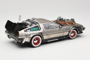 DeLorean DMC-12 Back to the Future Part III Sun Star 1:18 2712 Metal - imagen 3 de 8