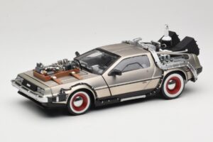 DeLorean DMC-12 Back to the Future Part III Sun Star 1:18 2712 Metal