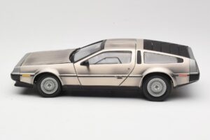DeLorean DMC-12 LK Plata Sun Star 1:18 2701 Metal - imagen 4 de 8