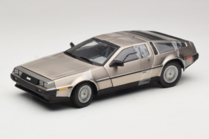 DeLorean DMC-12 Plata Sun Star 1:18 2703 Metal