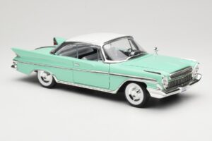DeSoto Adventurer Verde American Mint 1:18 92738 Metal - imagen 6 de 8