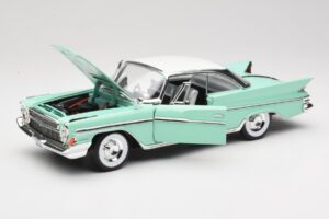 DeSoto Adventurer Verde Road Signature 1:18 92738-R1 Metal - imagen 2 de 8
