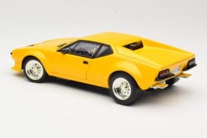 De Tomaso Pantera Amarillo Hot Wheels 1:18 27809 Metal - imagen 7 de 8