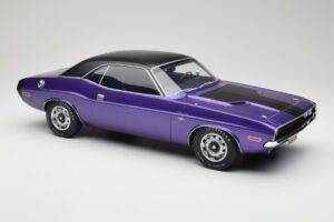 Dodge Challenger R/T Plum Crazy Otto 1:12 G083 Resina - imagen 4 de 6