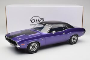 Dodge Challenger R/T Plum Crazy Otto 1:12 G083 Resina - imagen 6 de 6