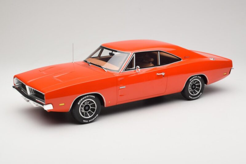 Dodge Charger Hemi Naranja Otto 1:12 G060 Resina