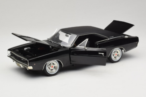 Dodge Charger R/T Steve McQueen Bullitt Movie Greenlight 1:18 12839 Metal - imagen 2 de 8