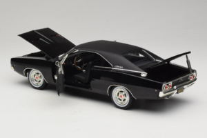 Dodge Charger R/T Steve McQueen Bullitt Movie Greenlight 1:18 12839 Metal - imagen 5 de 8