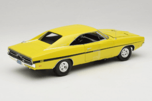 Dodge Charger R/T Amarillo Dirty Mary Crazy Larry Auto World 1:18 AWSS101/06 Metal - imagen 3 de 8