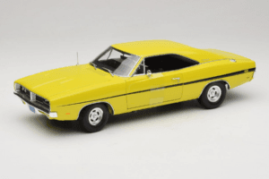 Dodge Charger R/T Amarillo Dirty Mary Crazy Larry Auto World 1:18 AWSS101/06 Metal