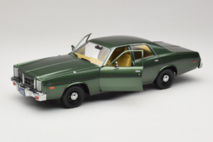 Dodge Monaco Verde Hunter GreenLight 1:18 19045 Metal - imagen 2 de 8