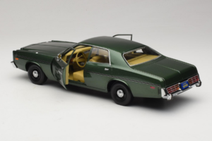 Dodge Monaco Verde Hunter GreenLight 1:18 19045 Metal - imagen 5 de 8