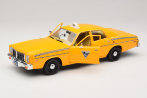 Dodge Monaco Taxi Rocky III GreenLight 1:18 19111 Metal - imagen 2 de 8