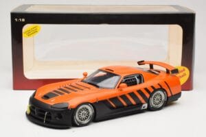 Dodge Viper Competition Coupe Go Man Go Orange AUTOart 1:18 80422 Metal - imagen 6 de 6