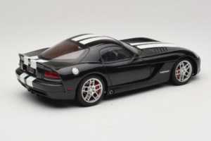Dodge Viper SRT-10 Coupe Negro AUTOart 1:18 71712 Metal - imagen 3 de 8