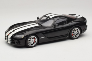 Dodge Viper SRT-10 Coupe Negro AUTOart 1:18 71712 Metal
