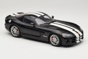 Dodge Viper SRT-10 Coupe Negro AUTOart 1:18 71712 Metal - imagen 6 de 8