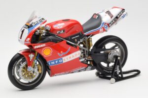 Ducati 998R WSB #1 T. Bayliss Ducati Infostrada 2002 Minichamps 1:12 122021201 Metal - imagen 2 de 6