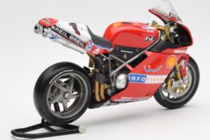 Ducati 998R WSB #1 T. Bayliss Ducati Infostrada 2002 Minichamps 1:12 122021201 Metal - imagen 3 de 6