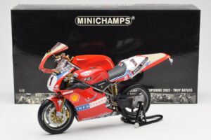 Ducati 998R WSB #1 T. Bayliss Ducati Infostrada 2002 Minichamps 1:12 122021201 Metal - imagen 6 de 6