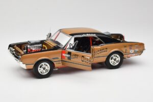 Oldsmobile 442 Hurst Hairy Olds Twin-Engine 4WD 1966 Highway 61 1:18 50089 Metal - imagen 2 de 8