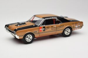 Oldsmobile 442 Hurst Hairy Olds Twin-Engine 4WD 1966 Highway 61 1:18 50089 Metal