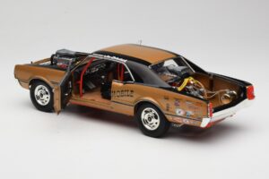 Oldsmobile 442 Hurst Hairy Olds Twin-Engine 4WD 1966 Highway 61 1:18 50089 Metal - imagen 5 de 8