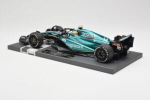 Aston Martin AMR23 #14 F. Alonso 3rd Place Saudi Arabian GP 2023 Minichamps 1:18 117230214 Metal - imagen 5 de 7