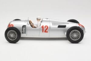Auto Union Type C #12 H. Stuck Hungarian GP Budapest 1936 Minichamps 1:18 155361012 Metal - imagen 3 de 6