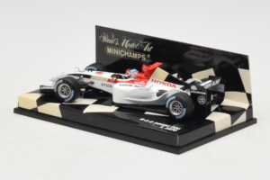 BAR 006 Honda #10 T. Sato BAR Honda F1 Team 2004 Minichamps 1:43 400040010 Metal - imagen 3 de 5