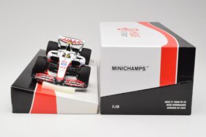 Haas VF-22 #47 M. Schumacher Bahrain GP 2022 Minichamps 1:18 147220147 Metal - imagen 6 de 7