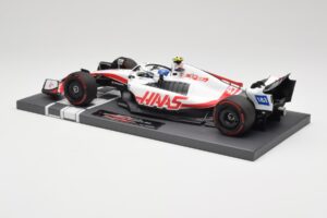 Haas VF-22 #47 M. Schumacher Brazilian GP 2022 Minichamps 1:18 117222147 Resina - imagen 5 de 7