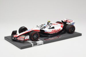 Haas VF-22 #47 M. Schumacher British GP 2022 Minichamps 1:18 117221047 Resina - imagen 2 de 7