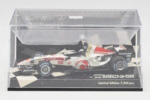 Honda RA106 #12 J. Button Hungarian GP Winner F1 2006 Minichamps 1:43 400060112 Metal - imagen 5 de 5