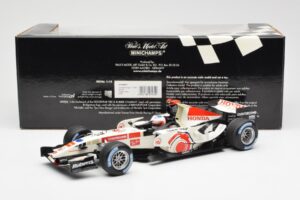 Honda Racing Team RA106 #11 R. Barrichello F1 2006 Minichamps 1:18 100060011 Metal - imagen 6 de 6