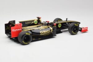 Lotus Renault GP R31 #10 B. Senna F1 2011 Minichamps 1:18 150110079-C1 Metal - imagen 2 de 7