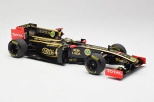 Lotus Renault GP R31 #10 B. Senna F1 2011 Minichamps 1:18 150110079-C1 Metal - imagen 4 de 7