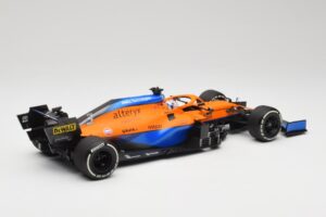 McLaren MCL35M #3 D. Ricciardo Italian GP Winner 2021 Minichamps 1:18 530213303 Resina - imagen 2 de 7