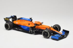 McLaren MCL35M #3 D. Ricciardo Italian GP Winner 2021 Minichamps 1:18 530213303 Resina - imagen 4 de 7