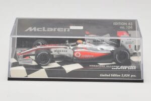 McLaren Mercedes MP4-24 #1 L. Hamilton Showcar 2009 Minichamps 1:43 530094371 Metal - imagen 5 de 5