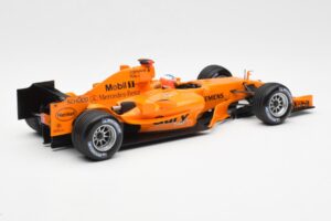 McLaren MP4-20 Mercedes G. Paffett Interim Test Car 2006 Minichamps 1:18 530061895 Metal - imagen 2 de 6